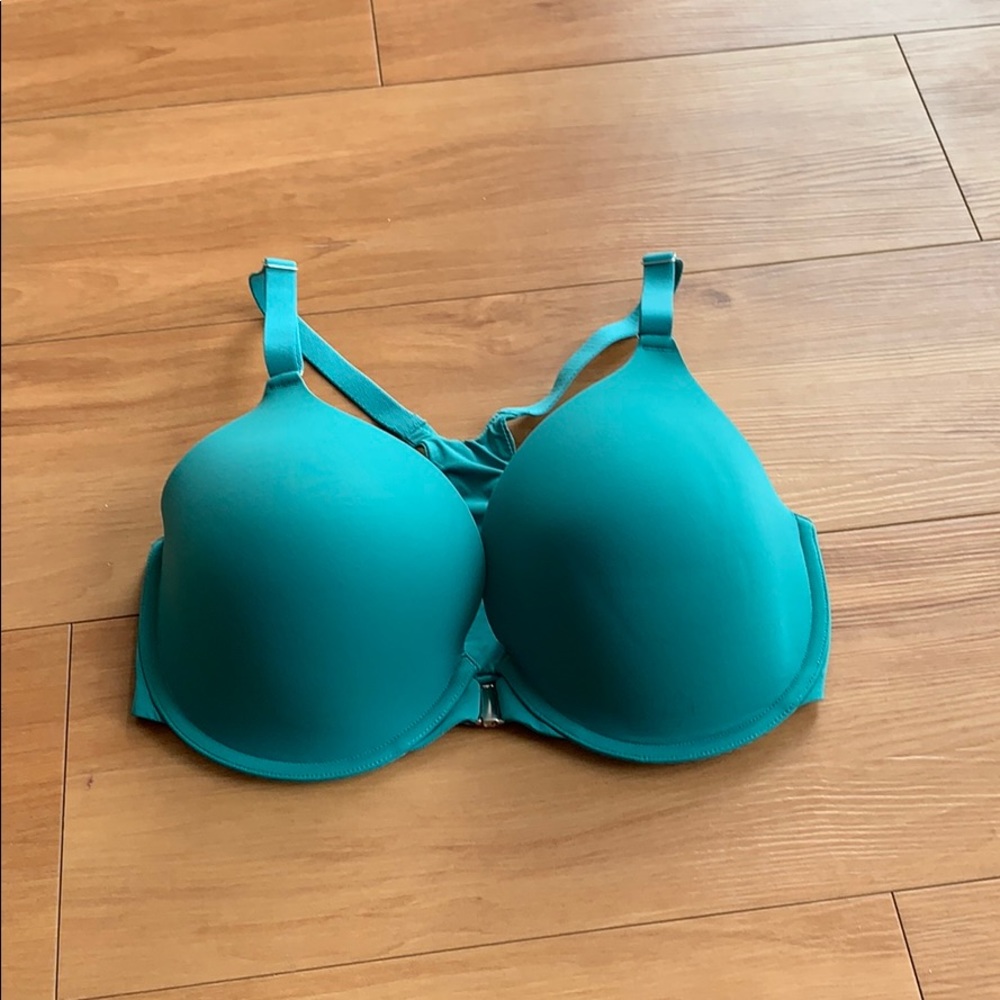SOMA front close bra